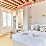 Chic appartement dans le prestigieux 7ème arrondissement