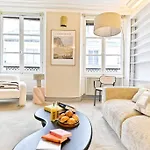 Chic appartement dans le prestigieux 7ème arrondissement