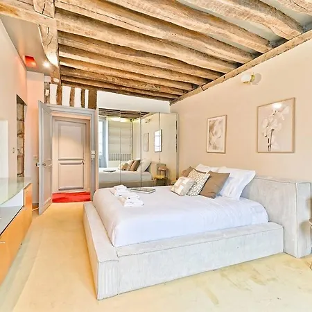 Appartamento Chic Dans Le Prestigieux 7eme Arrondissement Parigi